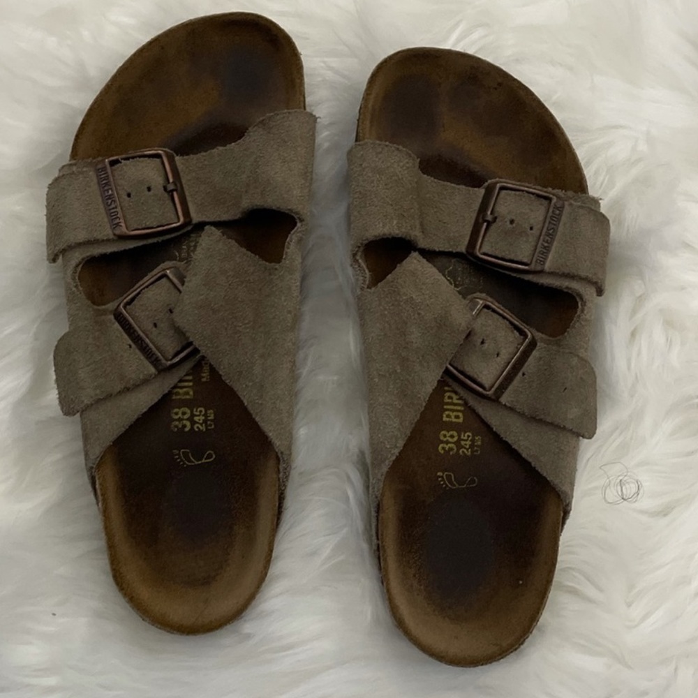 Women’s beige Birkenstock sandals
